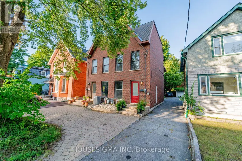 Semi-Detached/Link at 43 SWEETLAND AVENUE, Ottawa