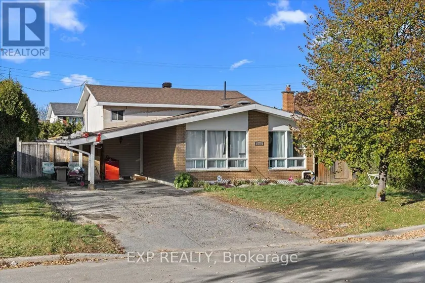 Detached at 2670 STONE CRESCENT N, Ottawa