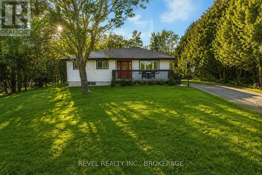 Detached at 4131 ROAD 38, Frontenac
