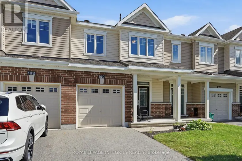 Townhouse at 190 YELLOWCRESS WAY, Ottawa