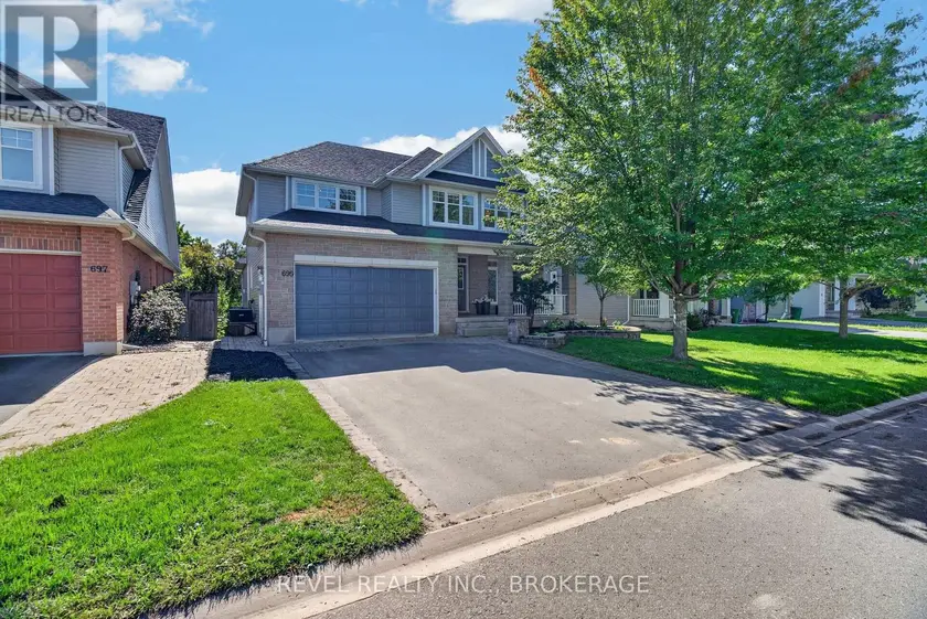 Detached at 695 FIELDSTONE DRIVE, Kingston)