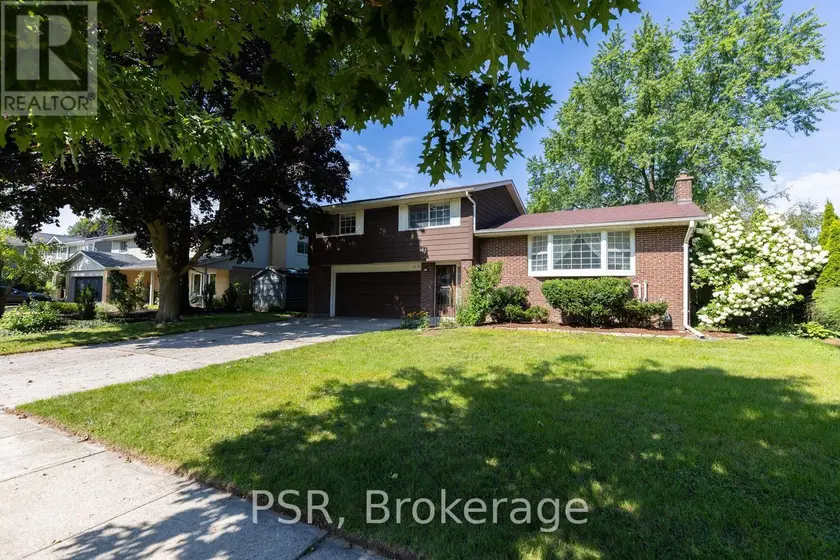 Detached at 68 HALLIWELL DRIVE, Kitchener