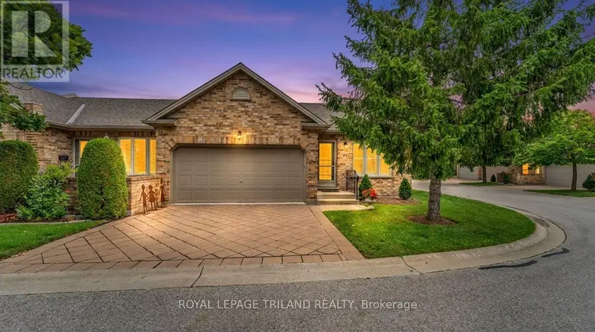 Townhouse at 31 - 572 THISTLEWOOD DRIVE, London North
