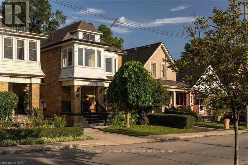 Detached at 50 NORWAY AVENUE, Hamilton