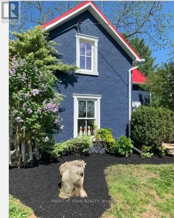Detached at 393 CANBORO ROAD, Pelham