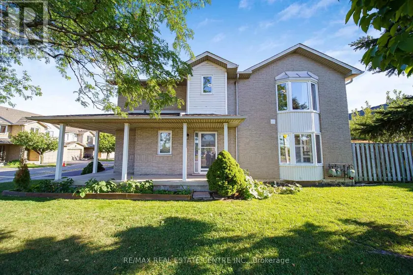 Townhouse at 1 - 800 PARAMOUNT DRIVE, Hamilton