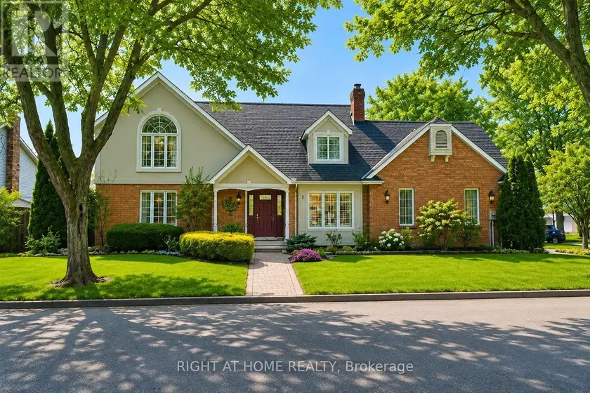 Detached at 1 CAPTAIN TENBROCK TERRACE, St. Catharines