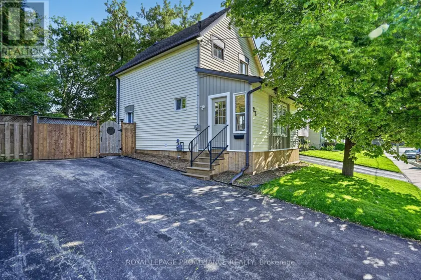 Detached at 23 SOPHIA STREET, Brockville