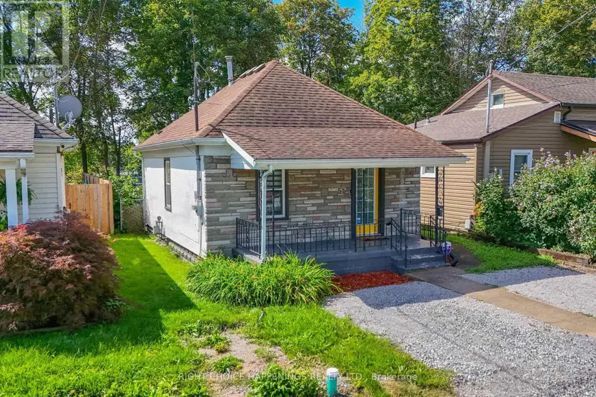 Detached at 55 MERRITT STREET, Welland