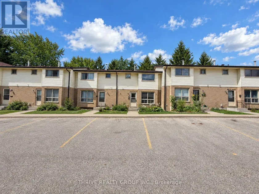 Townhouse at 17 - 126 BELMONT DRIVE, London South