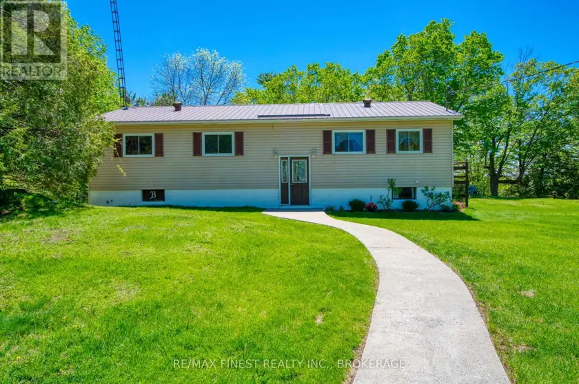 Detached at 1182 CLEMENT ROAD, Frontenac