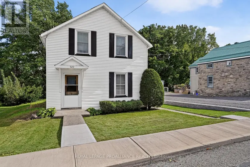 Detached at 529 DIBBLE STREET W, Prescott