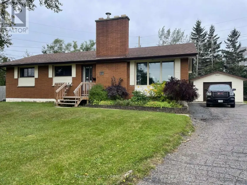 Detached at 49 MELON STREET, Thunder Bay