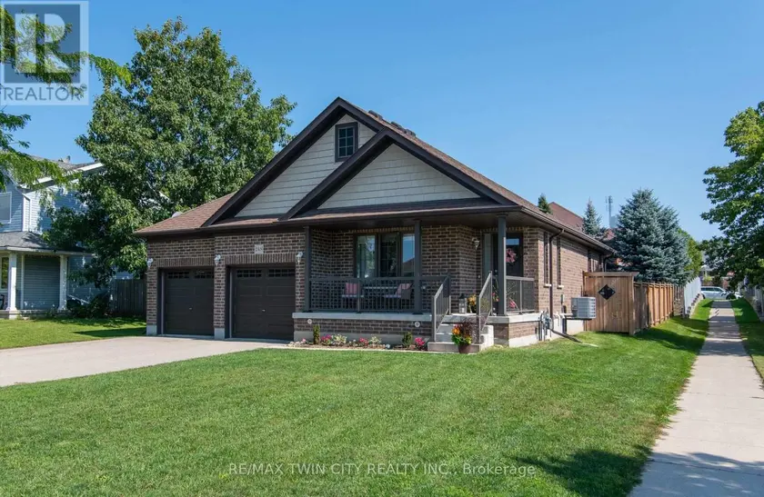 Detached at 248 FENNEL STREET, Blandford-Blenheim