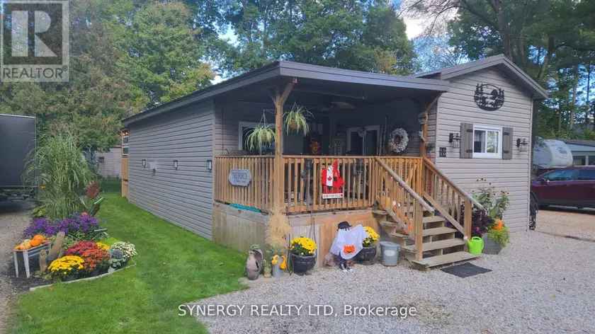 Detached at 24749 PARK STREET, Strathroy-Caradoc
