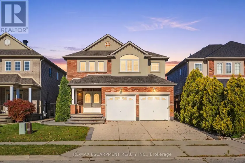 Detached at 84 DEERBORN DRIVE, Hamilton