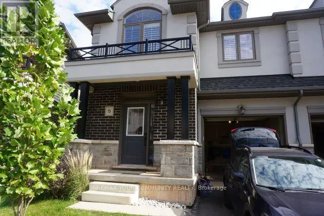 Semi-Detached/Link at 8 - 4297 EAST AVENUE, Lincoln