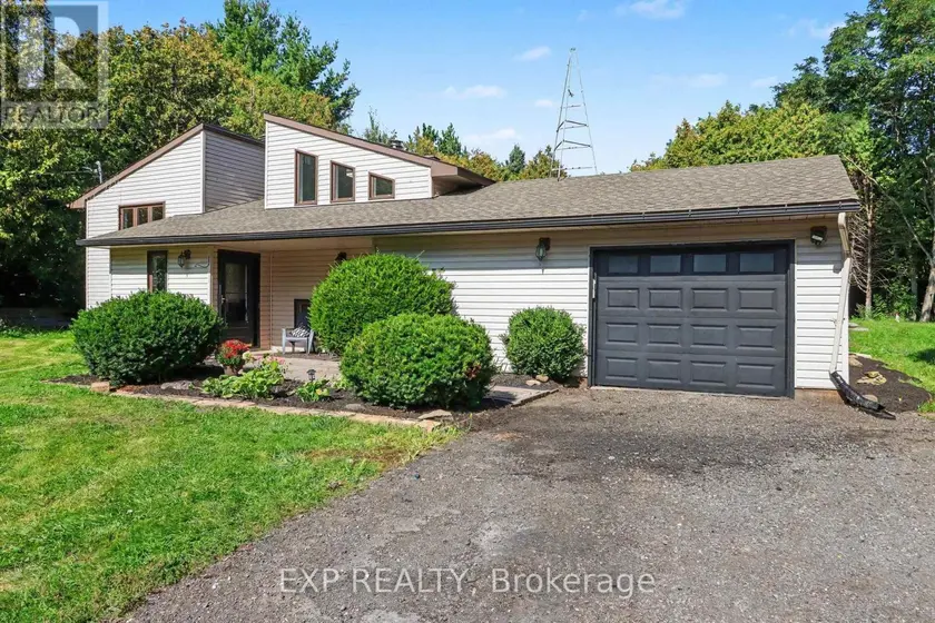 Detached at 1332 9TH LINE, Beckwith