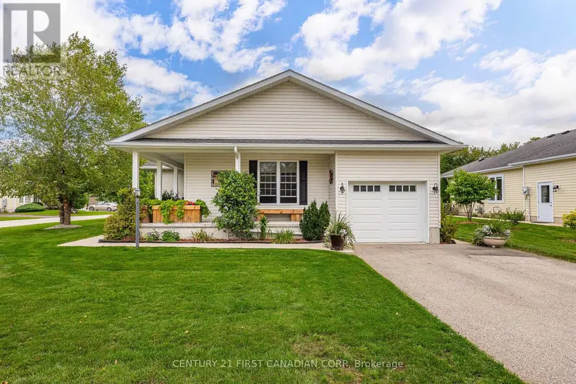 Detached at 420 SHANNON BOULEVARD, South Huron