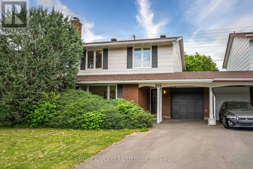 Semi-Detached/Link at 825 DE SALABERRY STREET, Ottawa