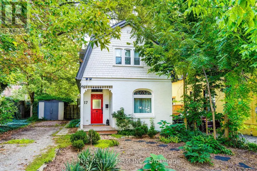 Detached at 17 WOODWARD AVENUE, London North