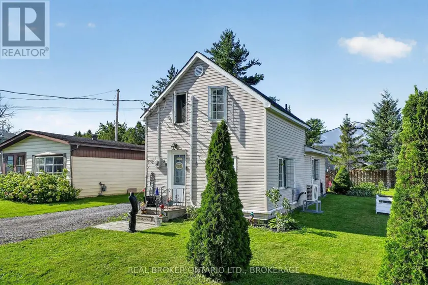 Detached at 38 BROAD STREET, South Glengarry