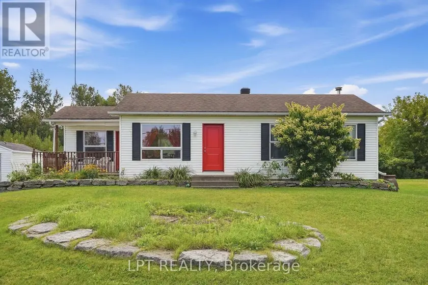 Detached at 7820 COUNTY 10 ROAD, The Nation