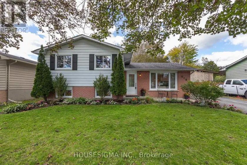 Detached at 618 AYLMER CRESCENT, Kingston