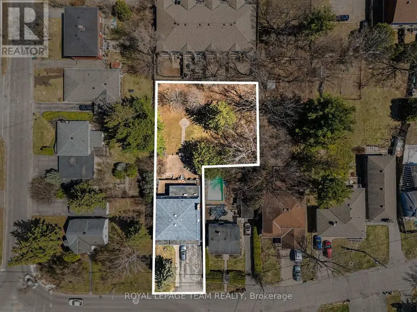 Detached at 429 ANCASTER AVENUE, Ottawa