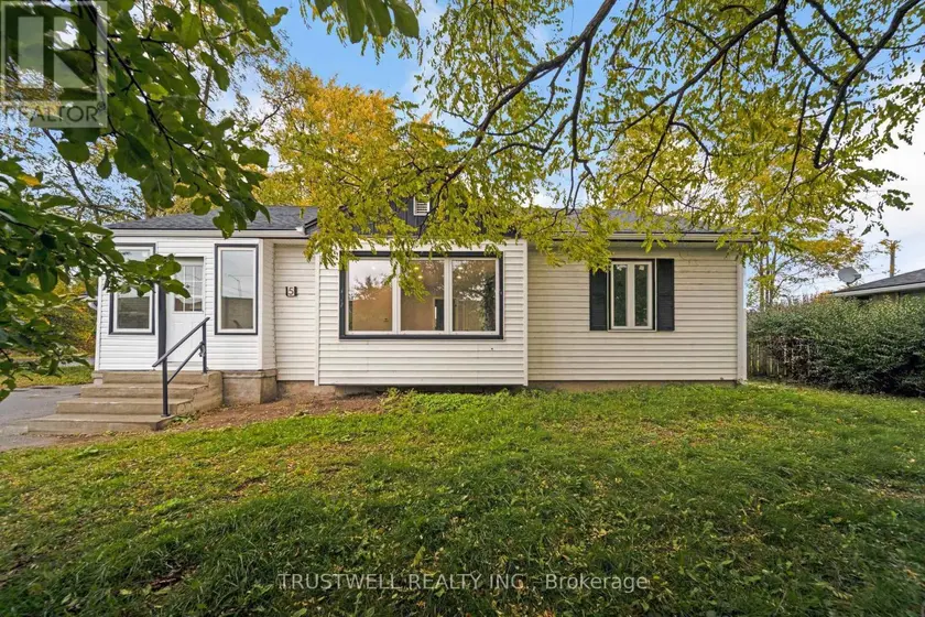 Detached at 5 MEADOWVALE DRIVE, St. Catharines