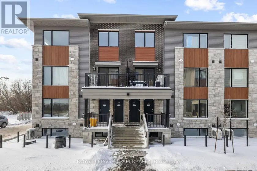 Townhouse at 1108 CREEKWAY PRIVATE, Ottawa
