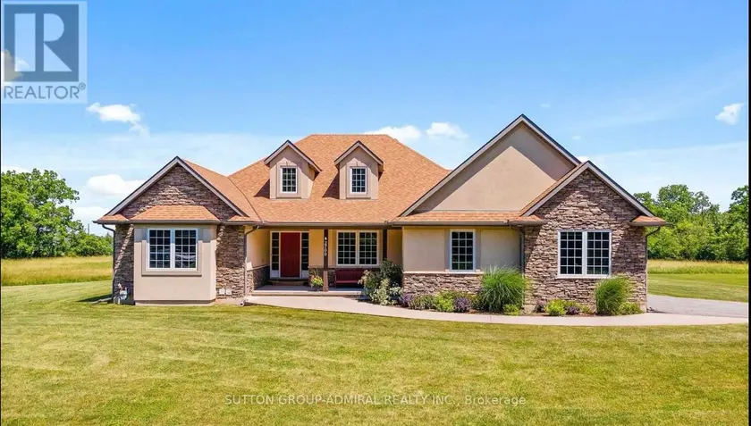Detached at 2700 BRIDGE STREET, Fort Erie