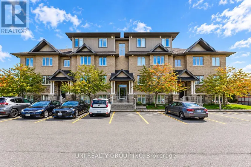 Apartment at B - 40 TAYSIDE PRIVATE, Ottawa