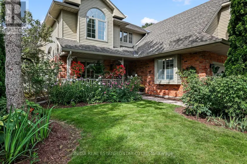 Detached at 82 MASONVILLE CRESCENT, London North