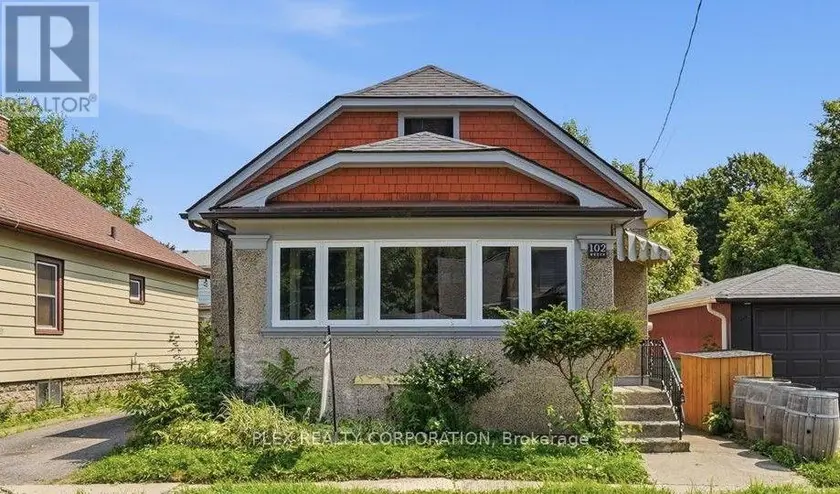 Detached at 102 BEECH STREET, St. Catharines