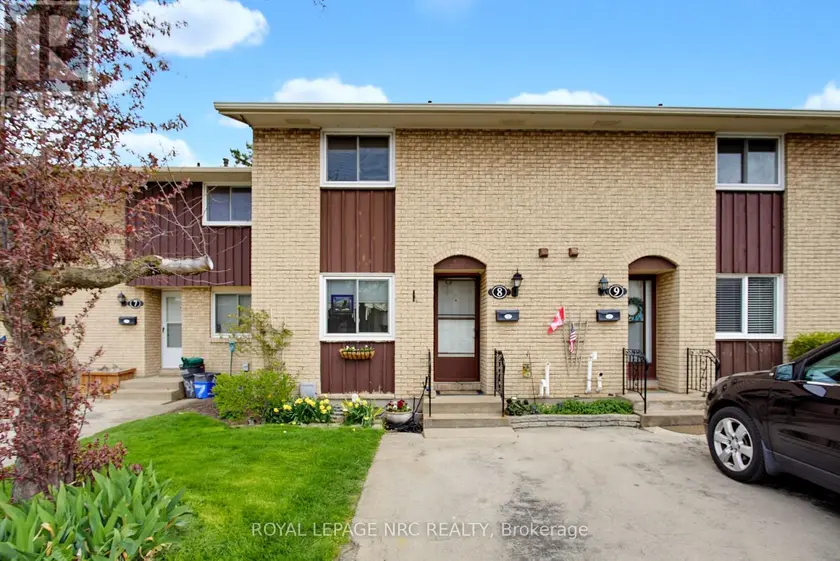 Townhouse at 8 - 50 LAKESHORE ROAD, St. Catharines