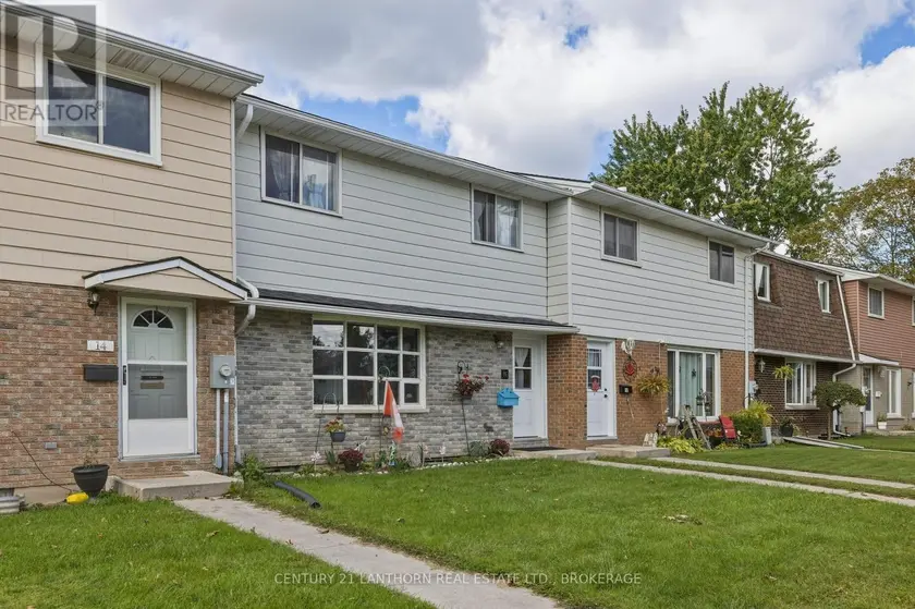 Townhouse at 16 WINCHESTER DRIVE, Greater Napanee