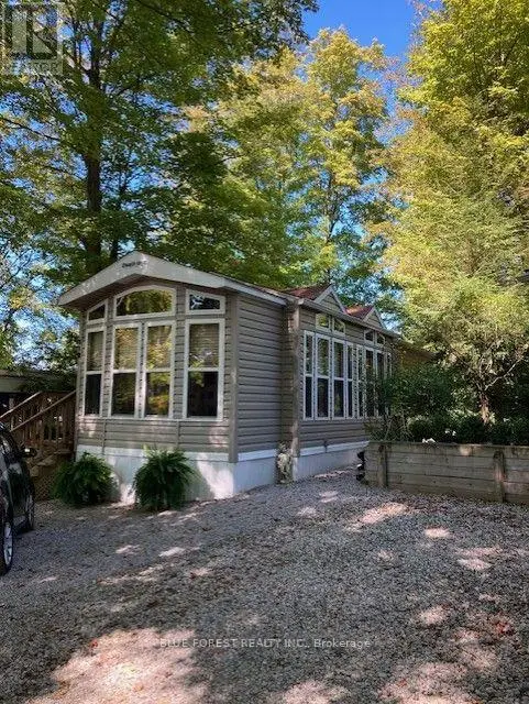 Detached at 118 - 76735 WILDWOOD LINE, Bluewater