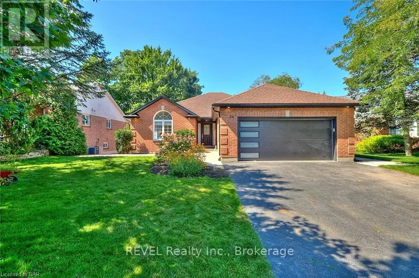 Detached at 26 OAKRIDGE BOULEVARD, Pelham