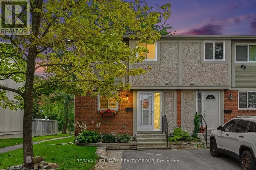 Townhouse at 108 BARROW CRESCENT, Ottawa