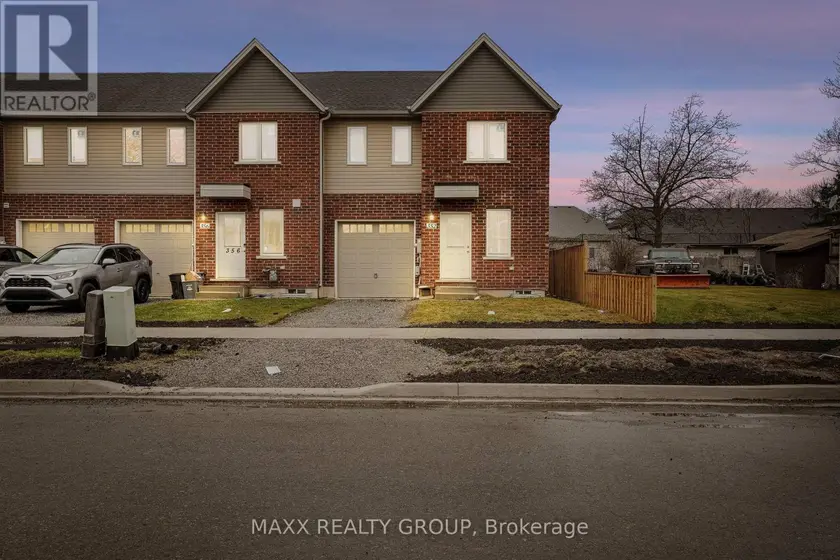 Townhouse at 352 ALBERTA STREET, Welland