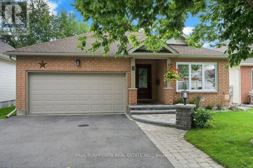 Detached at 8 FIELDCREST AVENUE, Ottawa