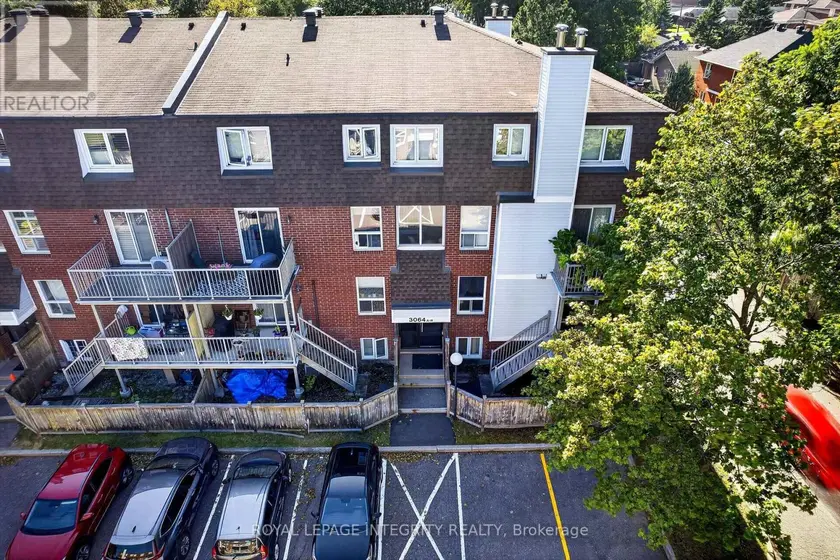 Townhouse at 31 - 3064A COUNCILLOR'S WAY, Ottawa