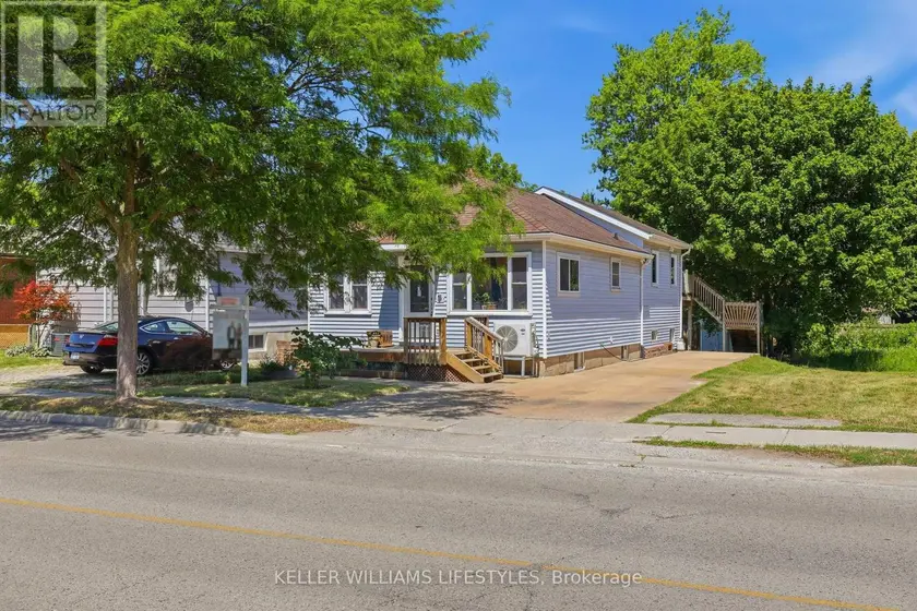Detached at 118 EMERY STREET W, London South