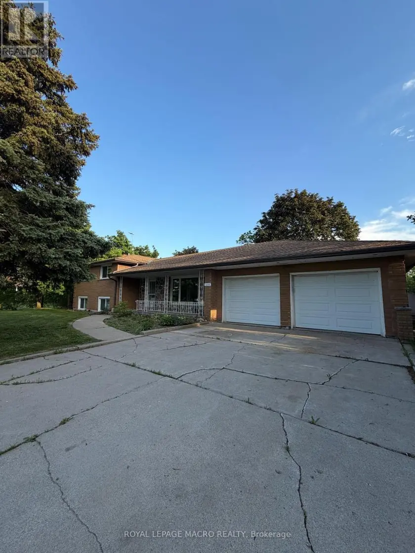 Detached at 1202 BARTON STREET, Hamilton
