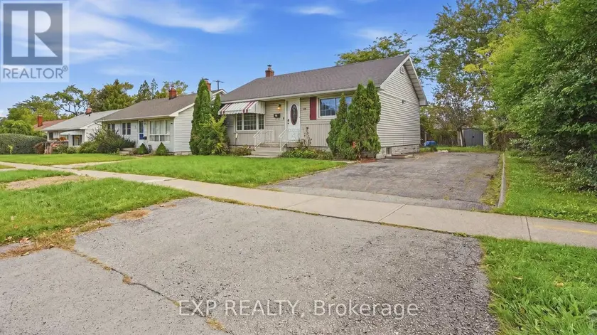 Detached at 123 JACOBSON AVENUE, St. Catharines
