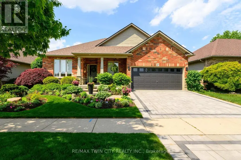 Detached at 20 CARDINAL LANE, Brant