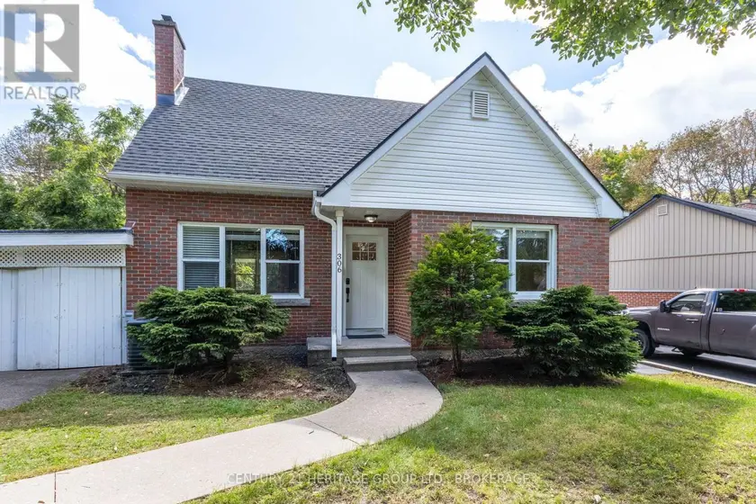 Detached at 306 GLENGARRY ROAD, Kingston