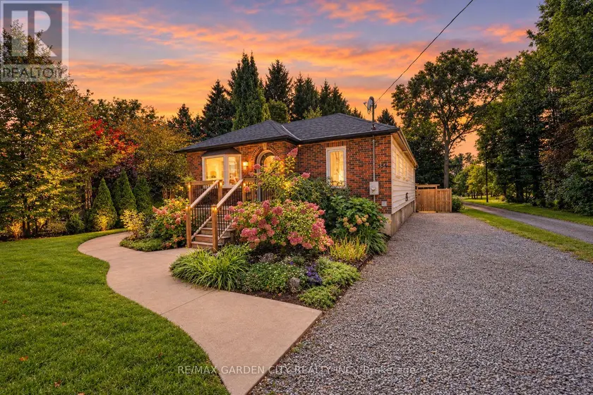 Detached at 334 HWY 20 ROAD, Pelham