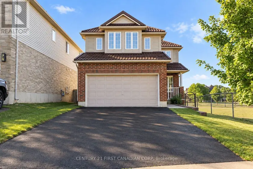 Detached at 83 MCMAHEN STREET, London East